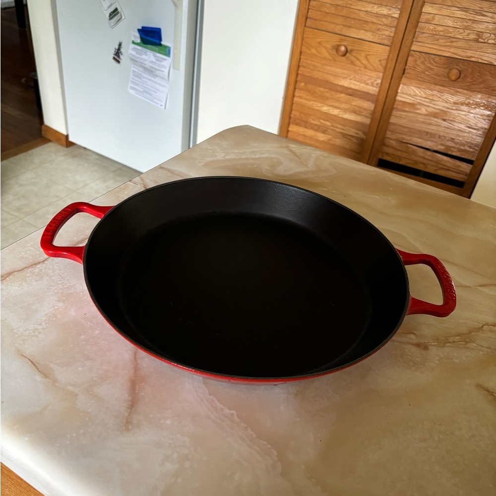 Le Creuset Paella Pan - Red / Cast Iron